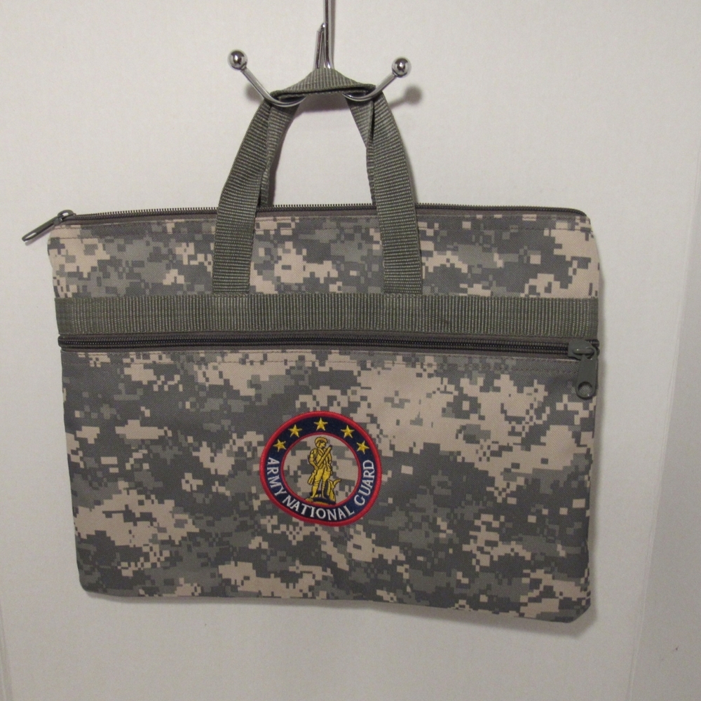 Flying Circle Bags, Army National Guard Logo, Camo Travel Tote, H 11" x W14 5/8"